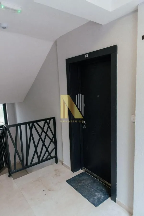 Izdavanje, trosoban stan, 105m², Sremska Kamenica, Petrovaradin