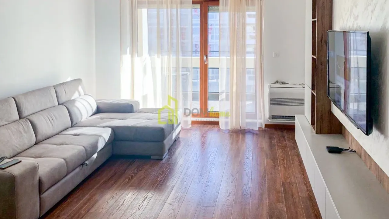 Izdavanje, dvosoban stan, 77m², Master Kvart, Podgorica