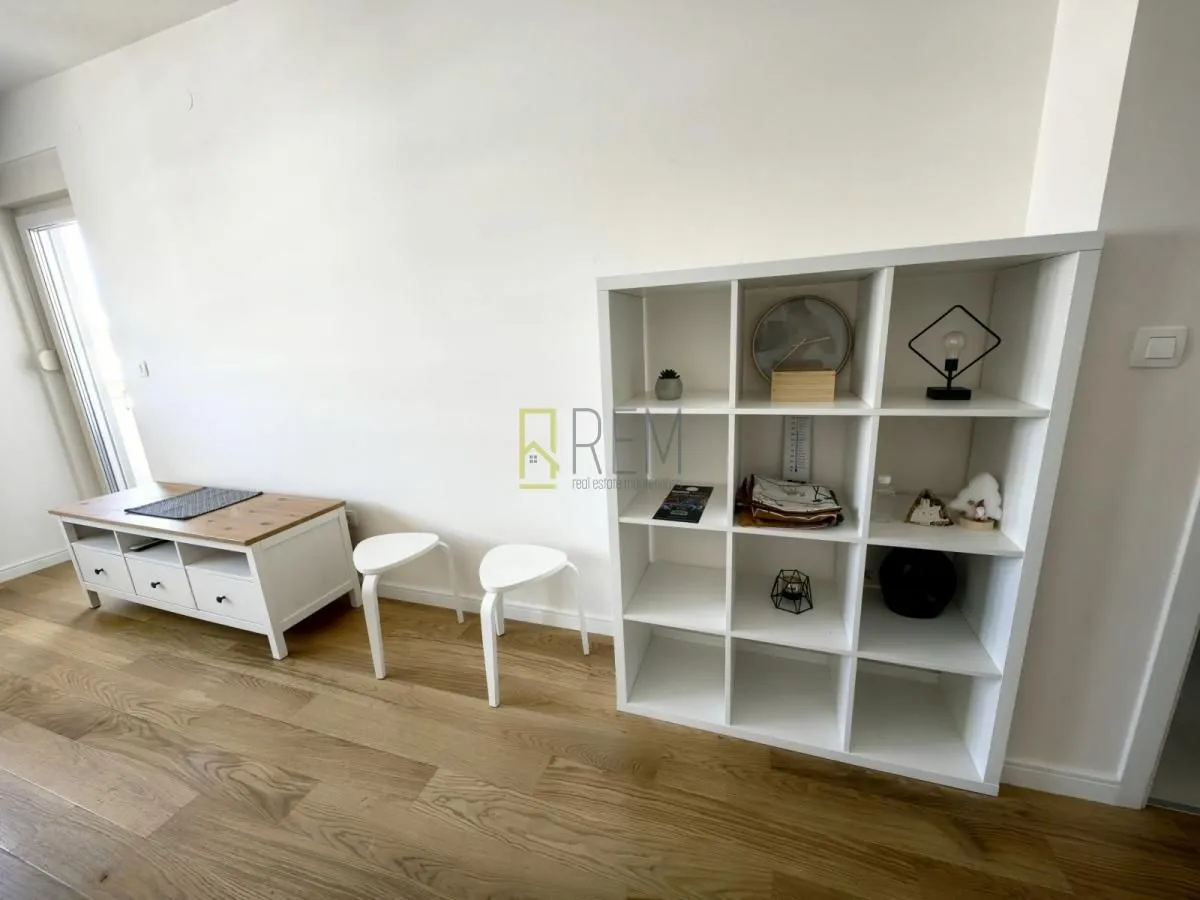 Prodaja, jednosoban stan, 49m², Central Point, Podgorica