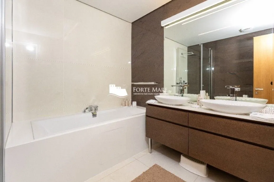 Prodaja, stan, 97m², Budva, Crna Gora