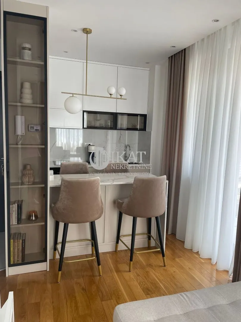 Prodaja, jednosoban stan, 33m², Centar, Zlatibor