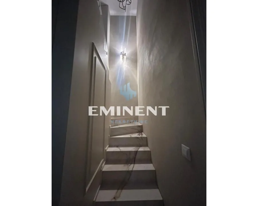 Rent, four bedroom apartment, 180m², Novi Beograd Blok 22, Novi Beograd Sve Podlokacije
