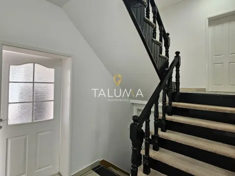 Izdavanje, kuća, 250m², Zagorič, Podgorica - image 18