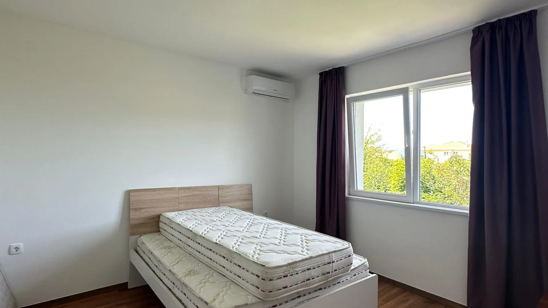 Rent, three bedroom apartment, 89m², Seljanovo, Tivat