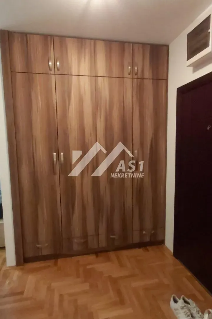 Rent, one bedroom apartment, 37m², Grbavica, Novi Sad Sve Podlokacije