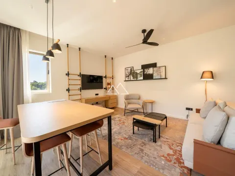 Prodaja, dvosoban stan, 91m², Centar, Tivat - image 9