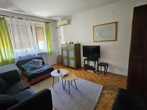 Rent, one bedroom apartment, 33m², Zemun Centar, Zemun Sve Podlokacije - image 4