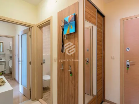 Sale, two bedroom apartment, 72m², City Kvart, Podgorica - image 6