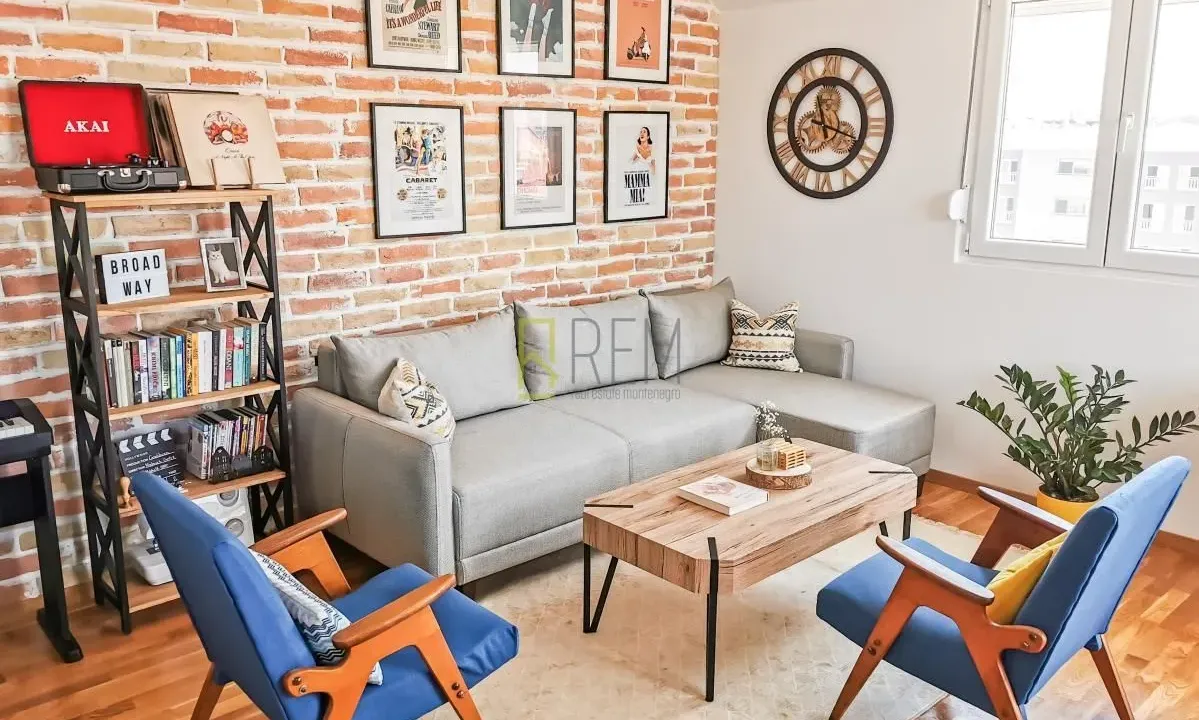 Prodaja, dvosoban stan, 61m², Ljubović, Podgorica