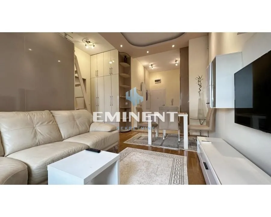 Rent, apartment, 38m², Stari Grad, Beograd