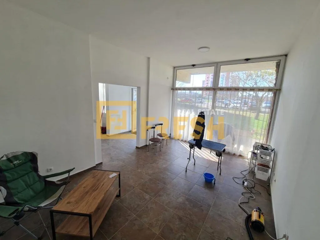 Prodaja, poslovni prostor, 118m², Pobrežje, Podgorica