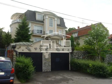 Sale, house, 531m², Zvezdin Stadion, Beograd