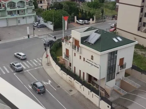 Izdavanje, jednosoban stan, 48m², Vezirov Most, Podgorica - image 11