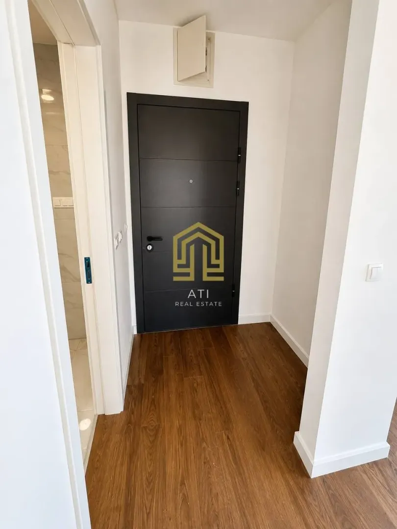 Prodaja, jednosoban stan, 45m², Centar, Bar