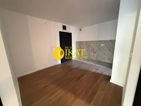 Prodaja, trosoban stan, 109m², Cvetkova Pijaca, Zvezdara Sve Podlokacije - image 3