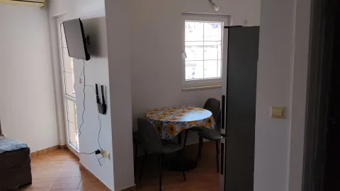 Rent, two bedroom apartment, 70m², Sutomore, Bar - image 12
