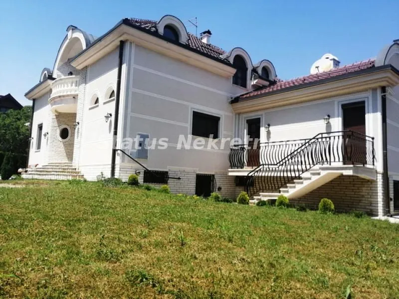 Prodaja, kuća, 600m², Sremska Kamenica, Petrovaradin