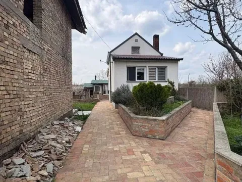 Kuća in Perlez