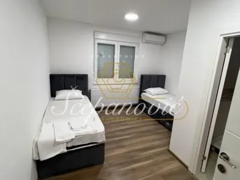 Rent, house, 524m², Petrovaradin, Novi Sad - image 3