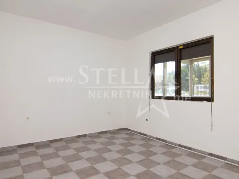 Izdavanje, poslovni prostor, 250m², Zabjelo, Podgorica - image 7