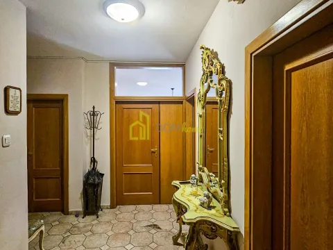 Izdavanje, trosoban stan, 130m², Preko Morače, Podgorica - image 11