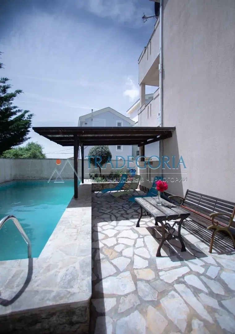 Prodaja, ugostiteljski objekat, 300m², Krimovica, Kotor