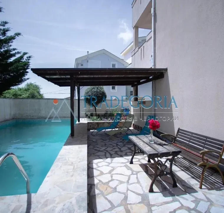 Prodaja, ugostiteljski objekat, 300m², Krimovica, Kotor