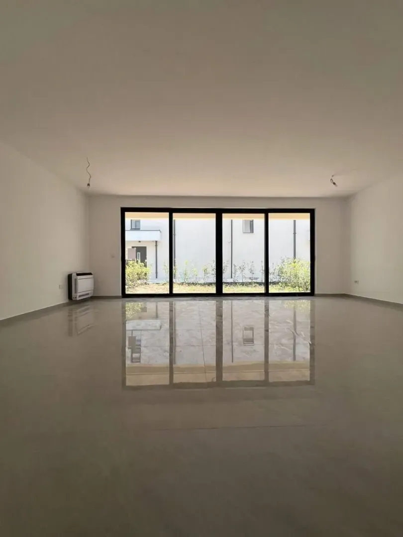 Prodaja, kuća, 166m², Lastva Grbaljska, Kotor