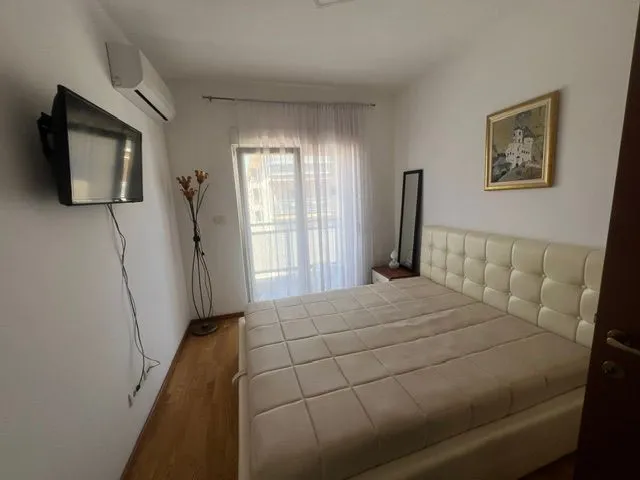 Rent, two bedroom apartment, 74m², City Kvart, Podgorica