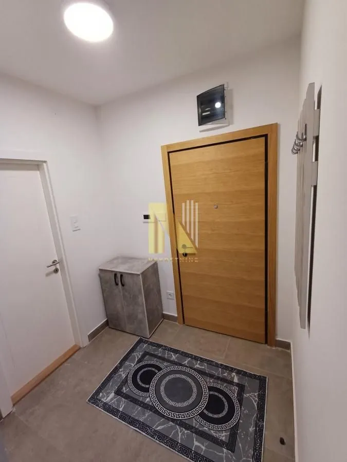 Izdavanje, jednosoban stan, 44m², Avijatičarsko naselje, Novi Sad Sve Podlokacije