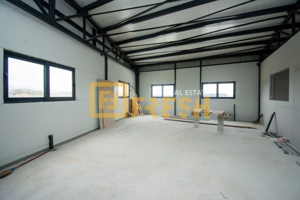 Rent, office space, 1000m², Donja Gorica, Podgorica