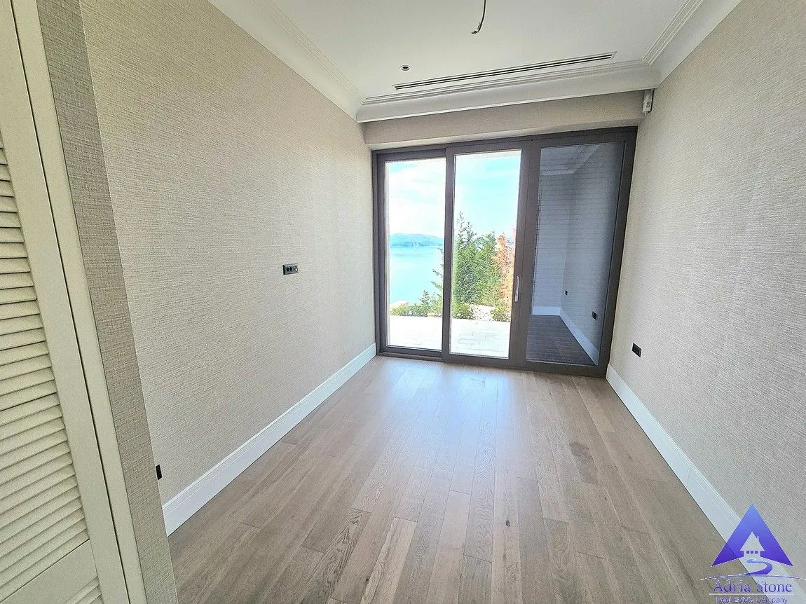 Sale, house, 473m², Kamenovo, Budva