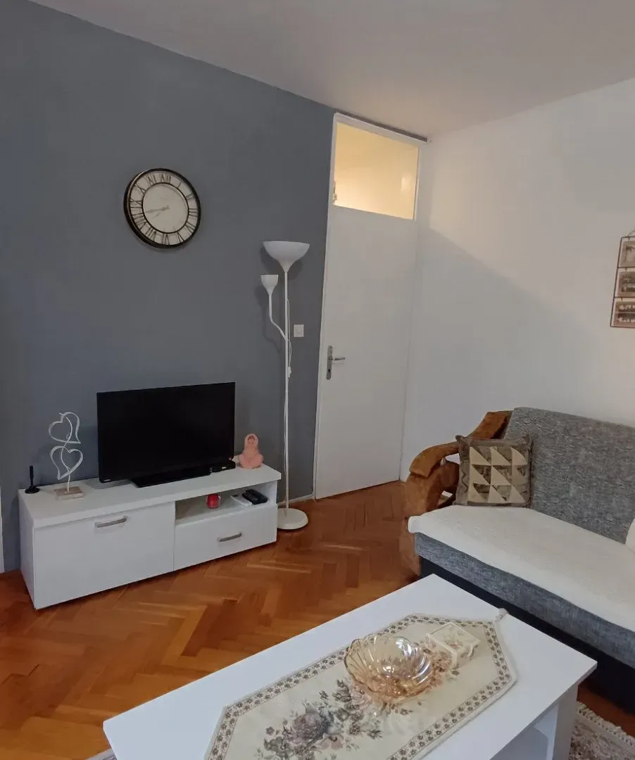 Rent, studio apartment, 25m², Stari Aerodrom, Podgorica