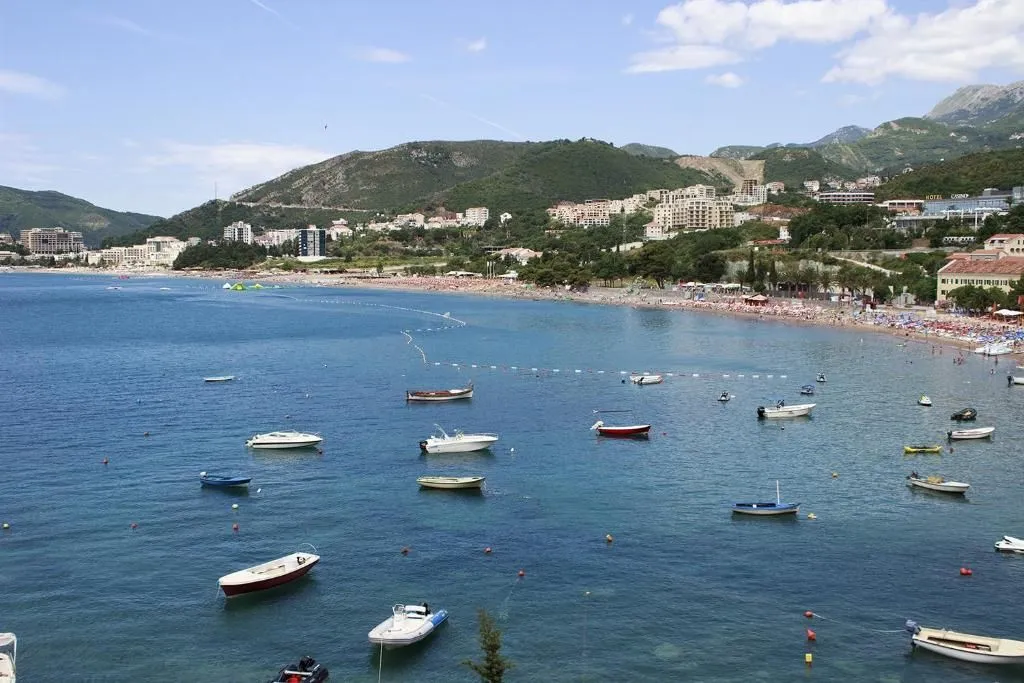 Izdavanje, ugostiteljski objekat, 1500m², Rafailovići, Budva