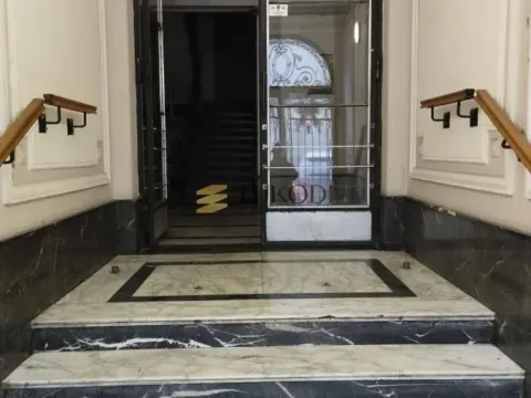 Izdavanje, jednosoban stan, 40m², Kalenić Pijaca, Vračar Sve Podlokacije - image 12