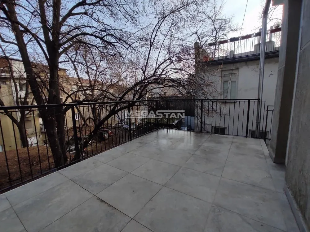 Prodaja, dvosoban stan, 87m², Stari Grad, Beograd