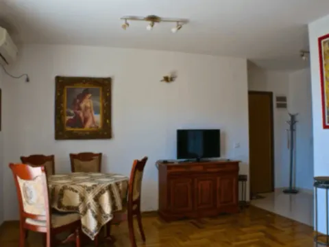Sale, one bedroom apartment, 52m², Bečići, Budva - image 3