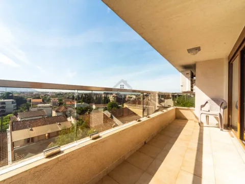 Sale, four bedroom apartment, 175m², Gorica C, Podgorica - image 18
