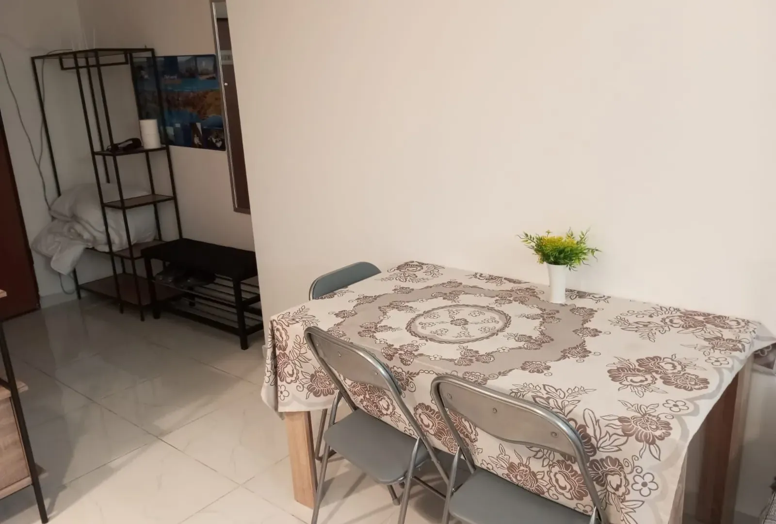 Prodaja, garsonjera, 27m², City Kvart, Podgorica