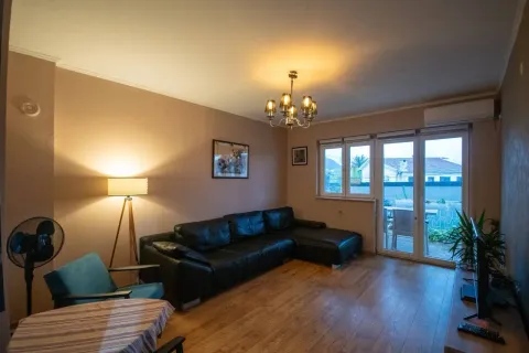 Sale, three bedroom apartment, 110m², Bar, Crna Gora - image 3