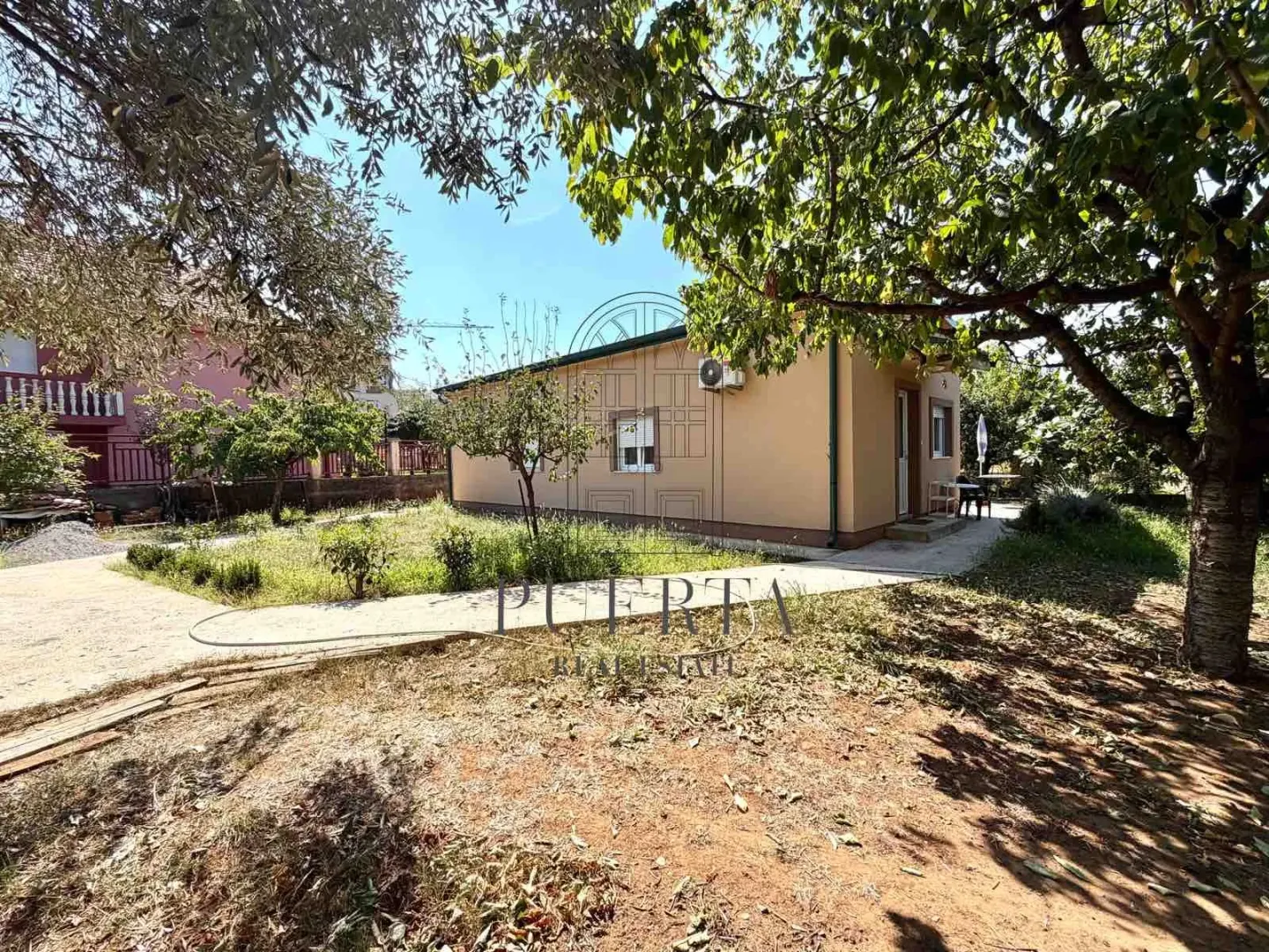 Rent, one bedroom apartment, 38m², Zagorič, Podgorica