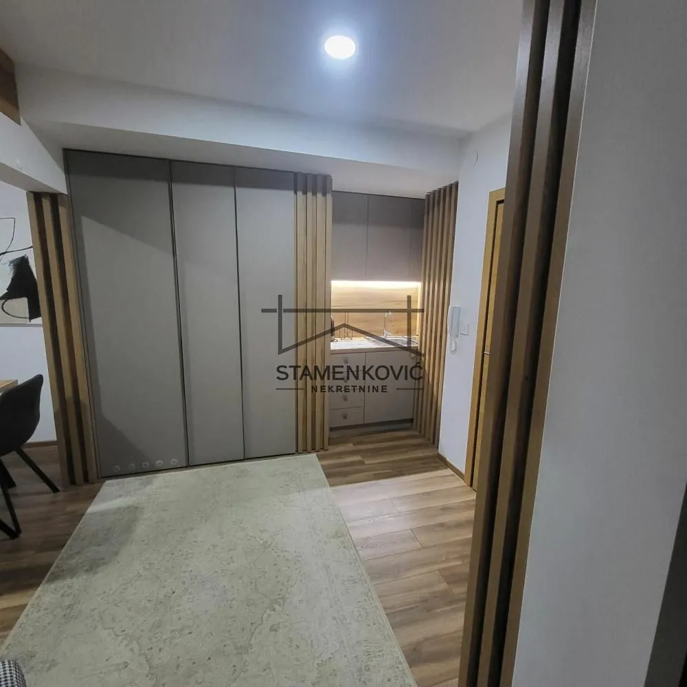 Izdavanje, dvosoban stan, 46m², Socijalno, Novi Sad Sve Podlokacije