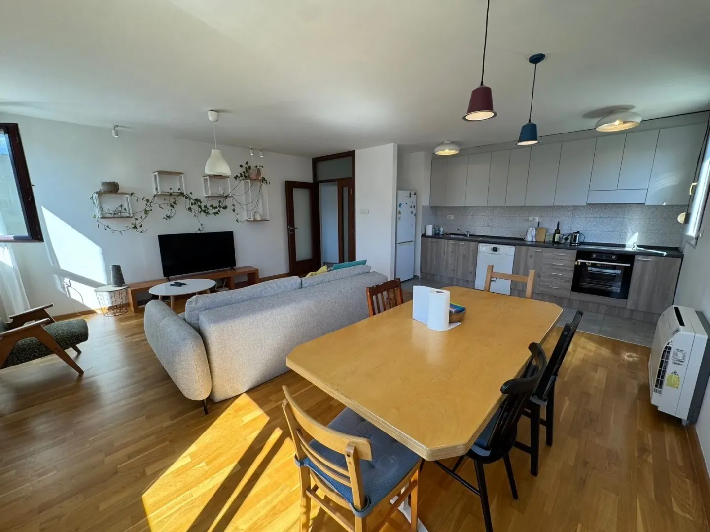 Sale, three bedroom apartment, 90m², Blok 5, Podgorica