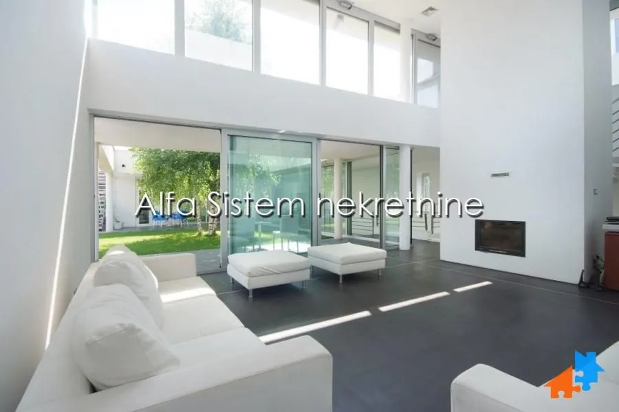 Izdavanje, kuća, 560m², Veliki Mokri Lug, Zvezdara Sve Podlokacije