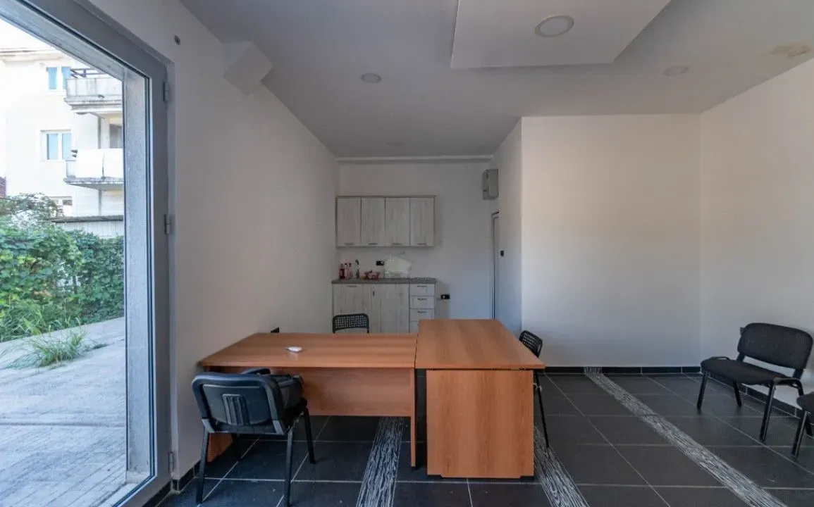 Izdavanje, poslovni prostor, 31m², Zabjelo, Podgorica