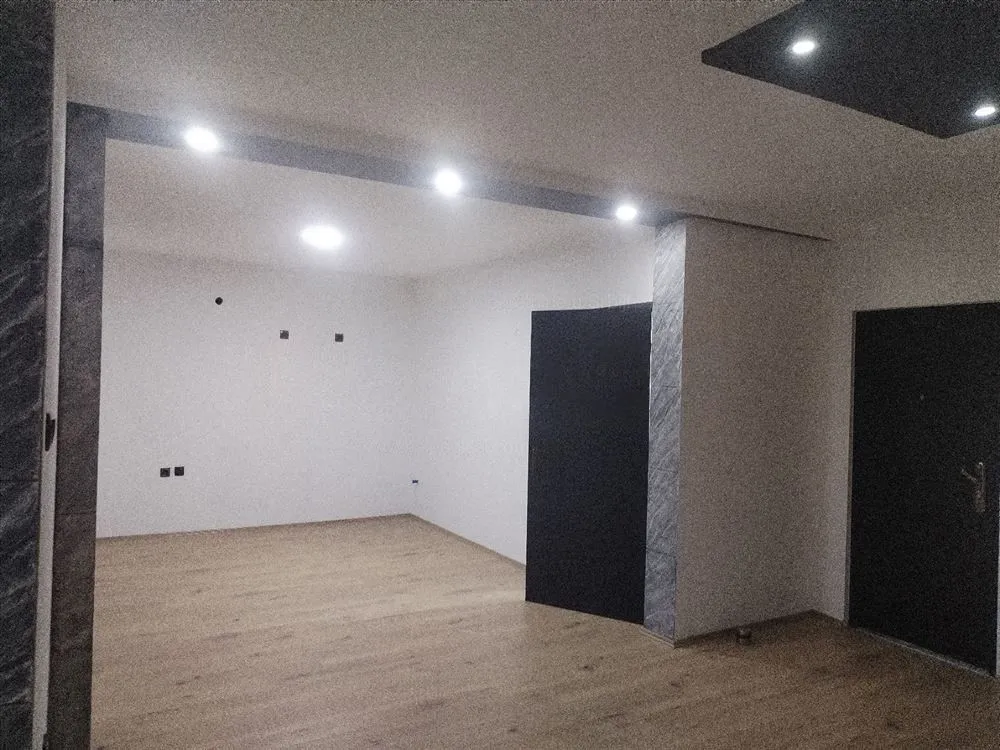 Rent, office space, 55m², Sremčica, Beograd