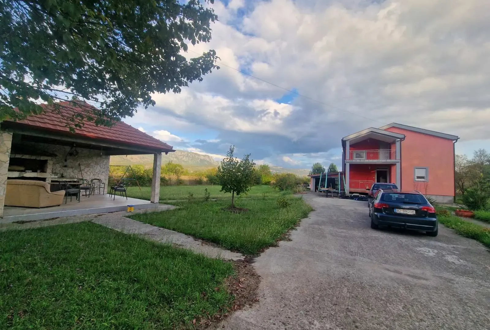Sale, house, 240m², Danilovgrad, Crna Gora