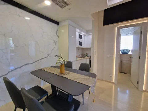 Izdavanje, jednosoban stan, 56m², Budva, Crna Gora - image 25
