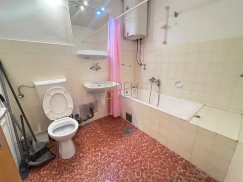 Sale, one bedroom apartment, 47m², Budva, Crna Gora - image 9