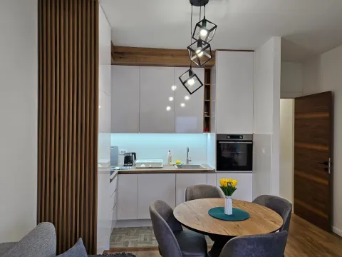 Izdavanje, dvosoban stan, 58m², Bijela, Herceg Novi - image 7